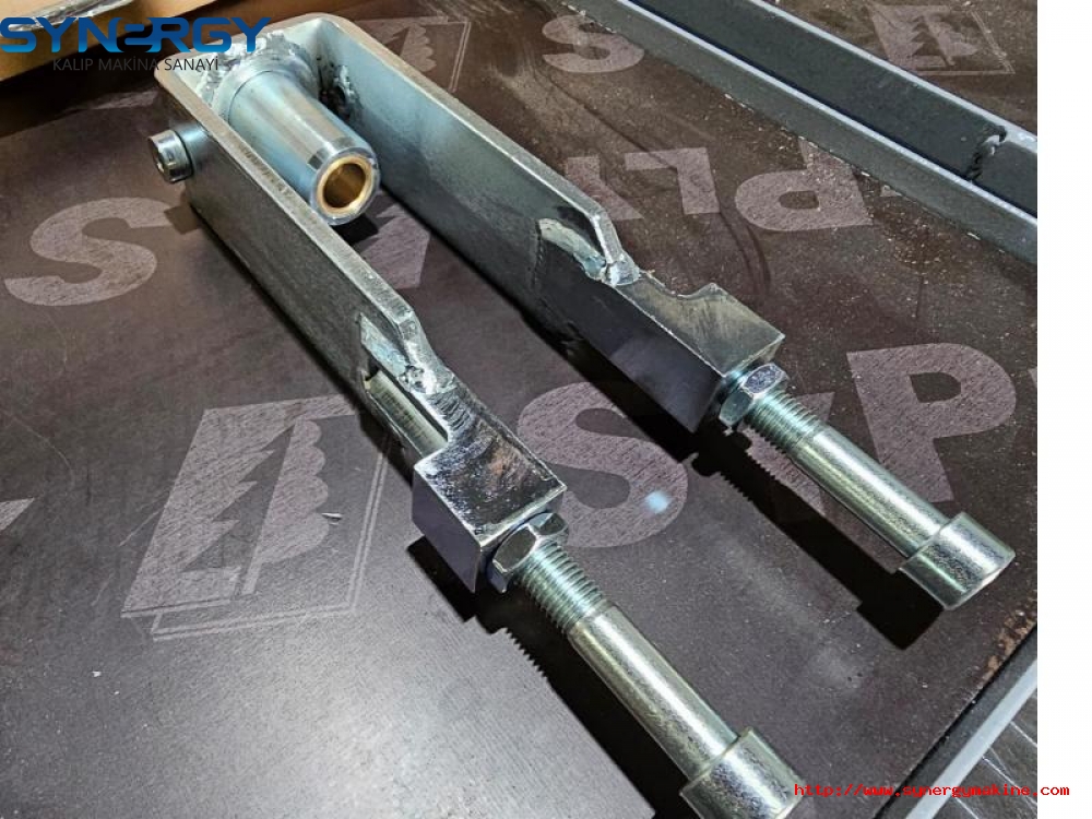ÖZEL MAKİNE PARÇA İMALATI Synergy Makine
